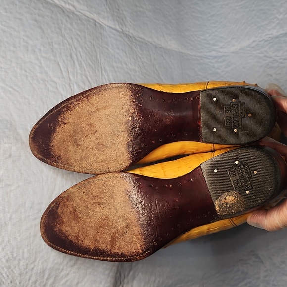 BOOTS Men's Size 9. IMITATION. Yellow Western Cowboy Boots - Picture 9 of 12